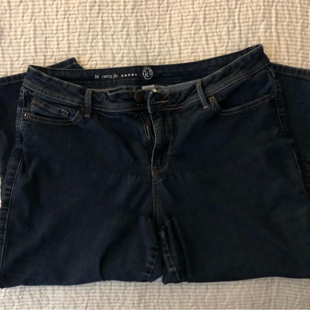 Dress Barn W62 capri jeans